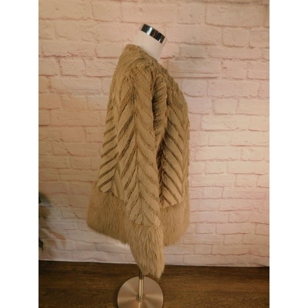 Nina Leonard Faux Fur Chevron Pattern Coat Pockets Women's S NWT - Picture 7 of 12